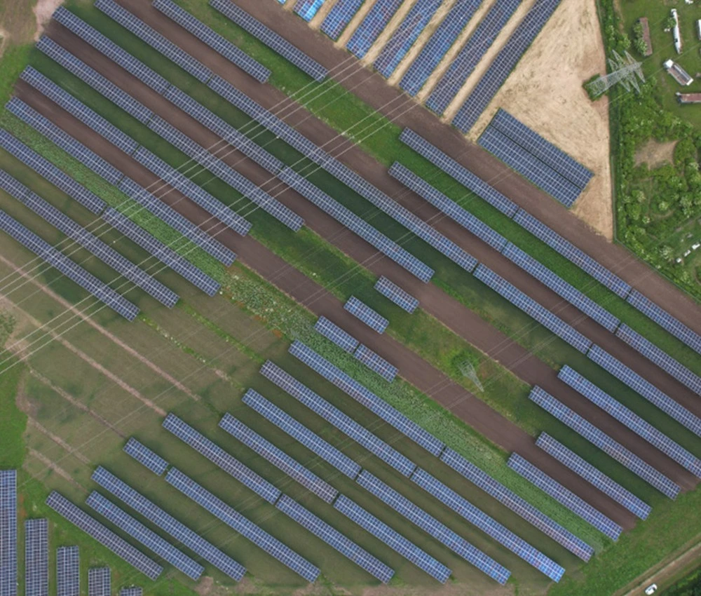 Drohnenaufnahmen vom 21. Mai 2024 zeigen deutlich die Schutzfunktion der PV-Module.